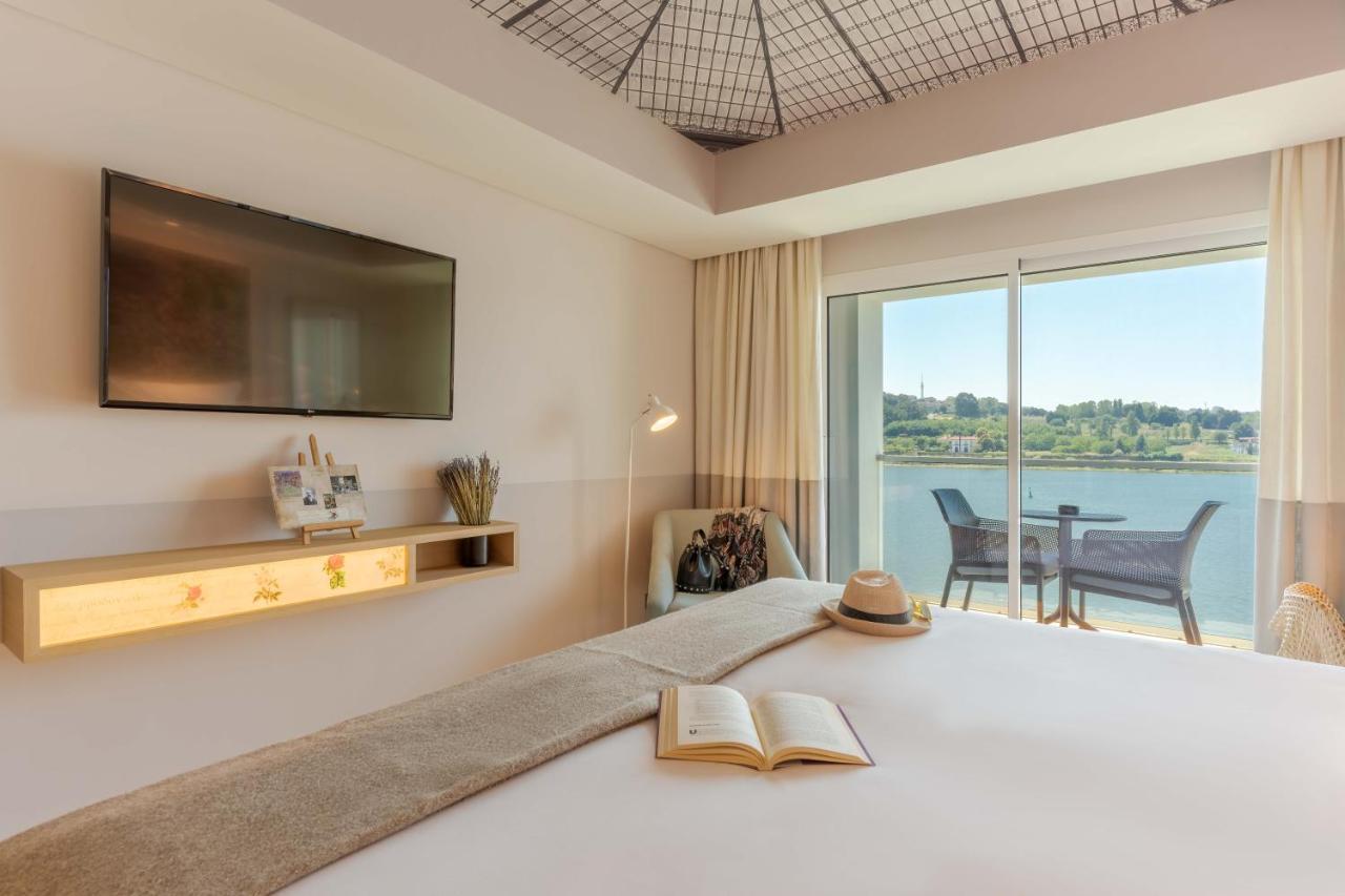 Pestana Douro Riverside - Preferred Hotels & Resorts, Lifestyle Valbom  ภายนอก รูปภาพ A room at the hotel